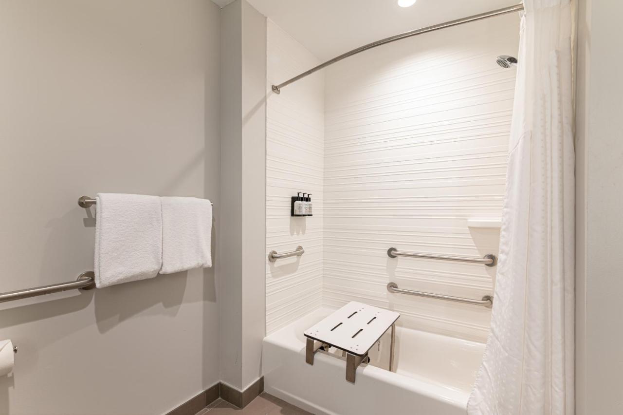 Avid Hotel Summerville By Ihg Buitenkant foto
