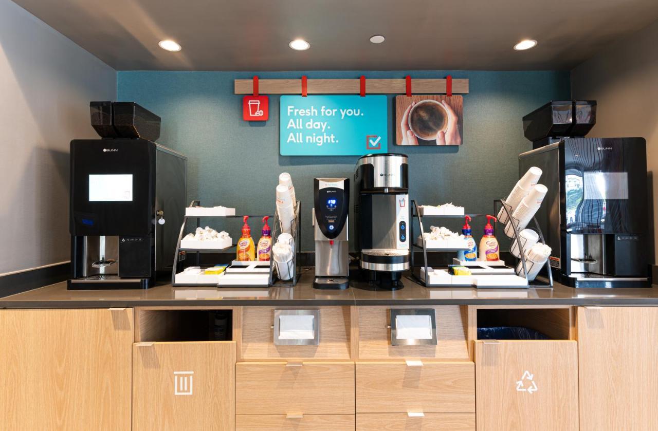 Avid Hotel Summerville By Ihg Buitenkant foto